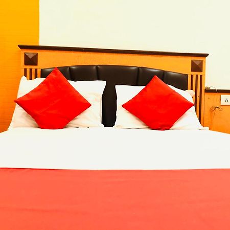 Hotel Volga 2 Mumbai Bagian luar foto