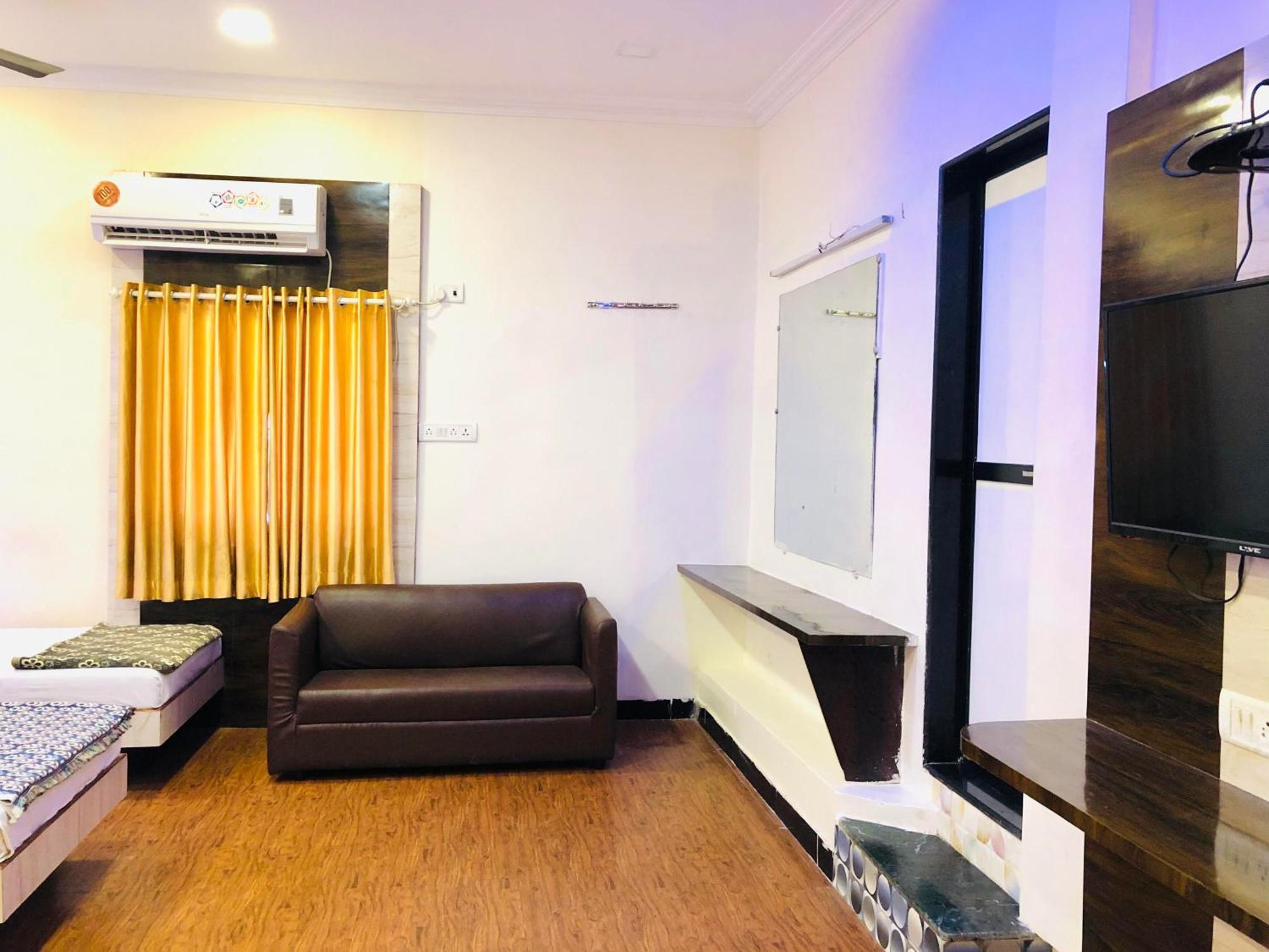 Hotel Volga 2 Mumbai Bagian luar foto